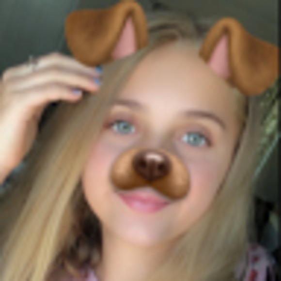 Meet your Posher, Carlynn - Picture 1 of 1